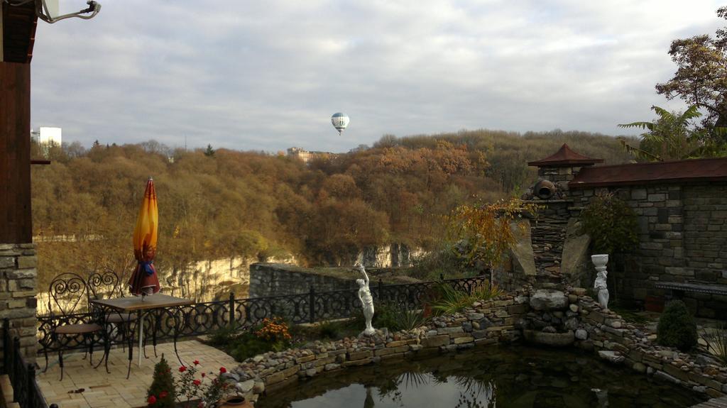 Guesthouse Grand Canyon Kamianets-Podilskyi Exterior foto