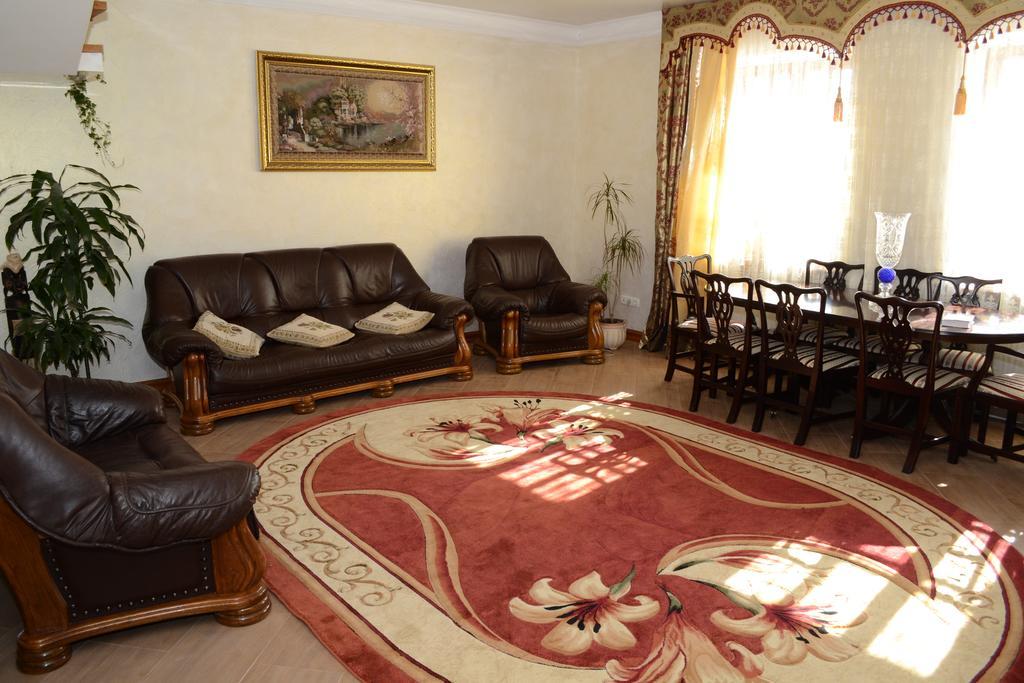 Guesthouse Grand Canyon Kamianets-Podilskyi Exterior foto
